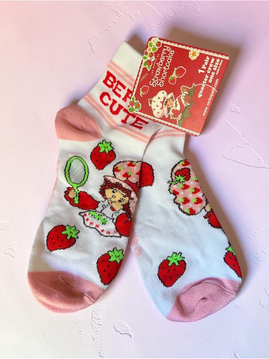 Strawberry Shortcake Accessories - Strawberry Shortcake Pink & White Crew Socks - Women's Hosiery